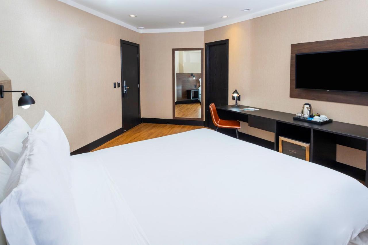 Nh Hotel Feira De Santana Zewnętrze zdjęcie