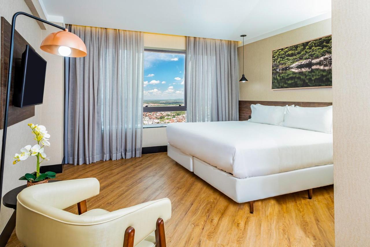 Nh Hotel Feira De Santana Zewnętrze zdjęcie